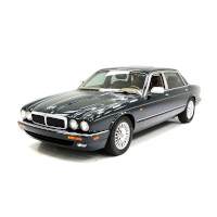 XJ12